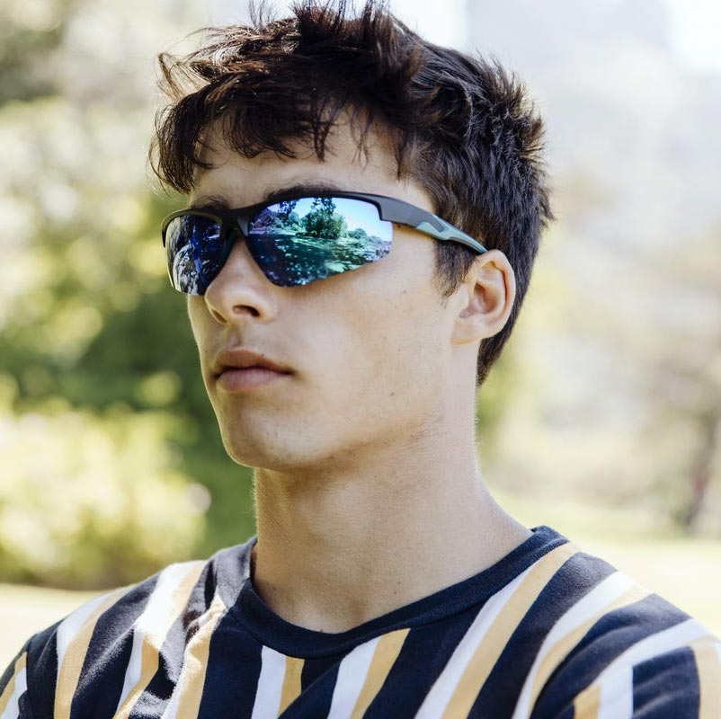 Heart-shaped sunglasses with pink lenses