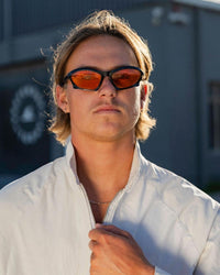 Thumbnail for Smala svarta sportiga solglasögon med orange glas
