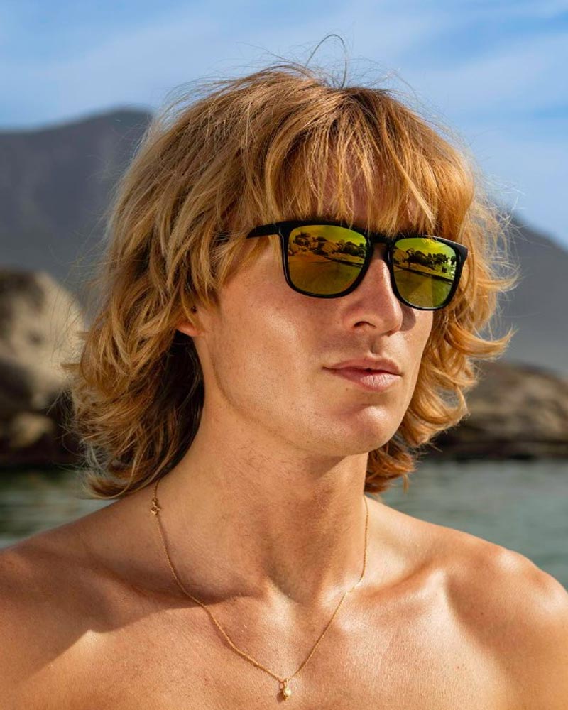 Heart-shaped sunglasses with pink lenses