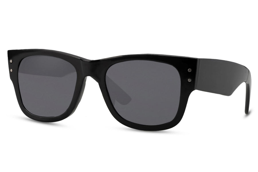 Klassiska solglasögon i svart med svarta glas #6538