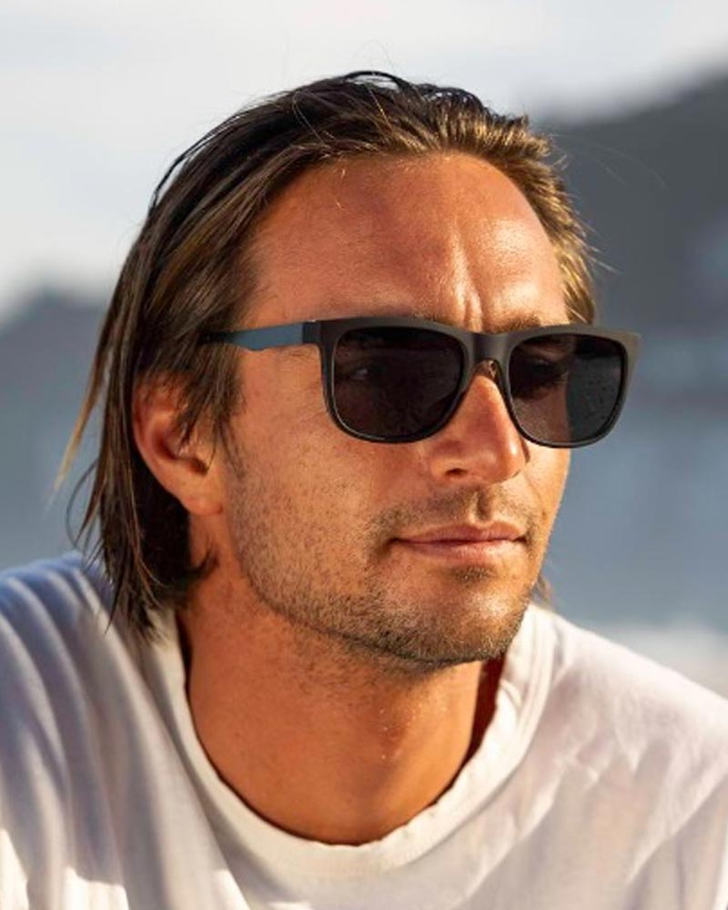 Heart-shaped sunglasses with pink lenses