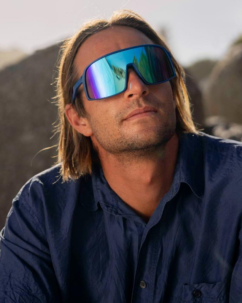 Solglasögon med cylindriskt synfält och spegelglas #8167